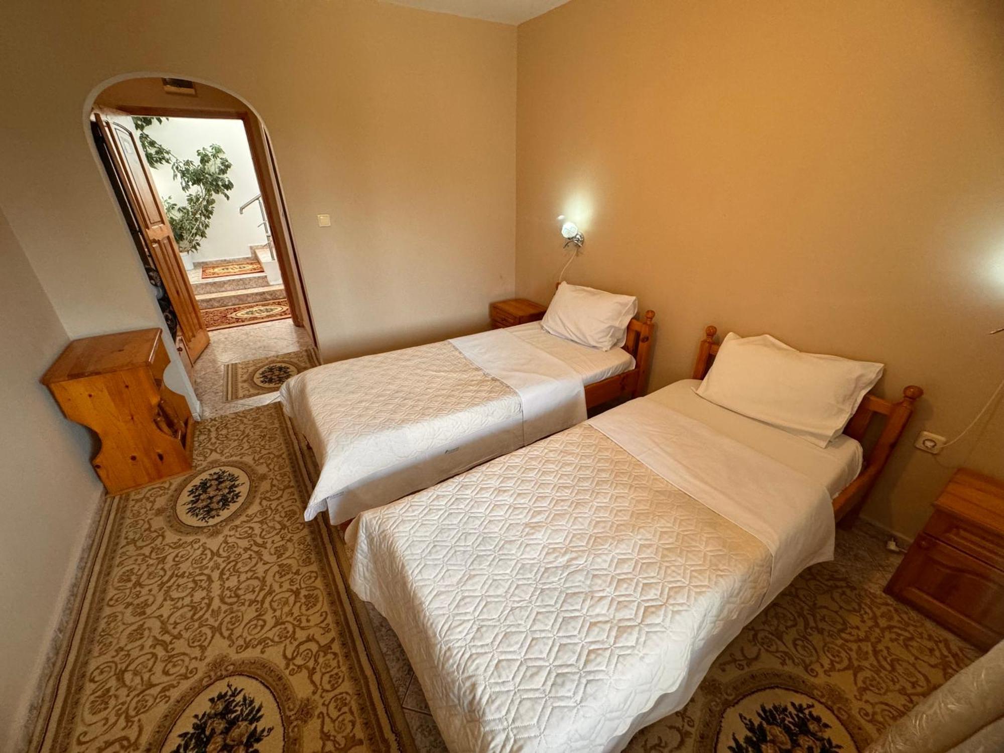 Motel International Berkovitsa Extérieur photo