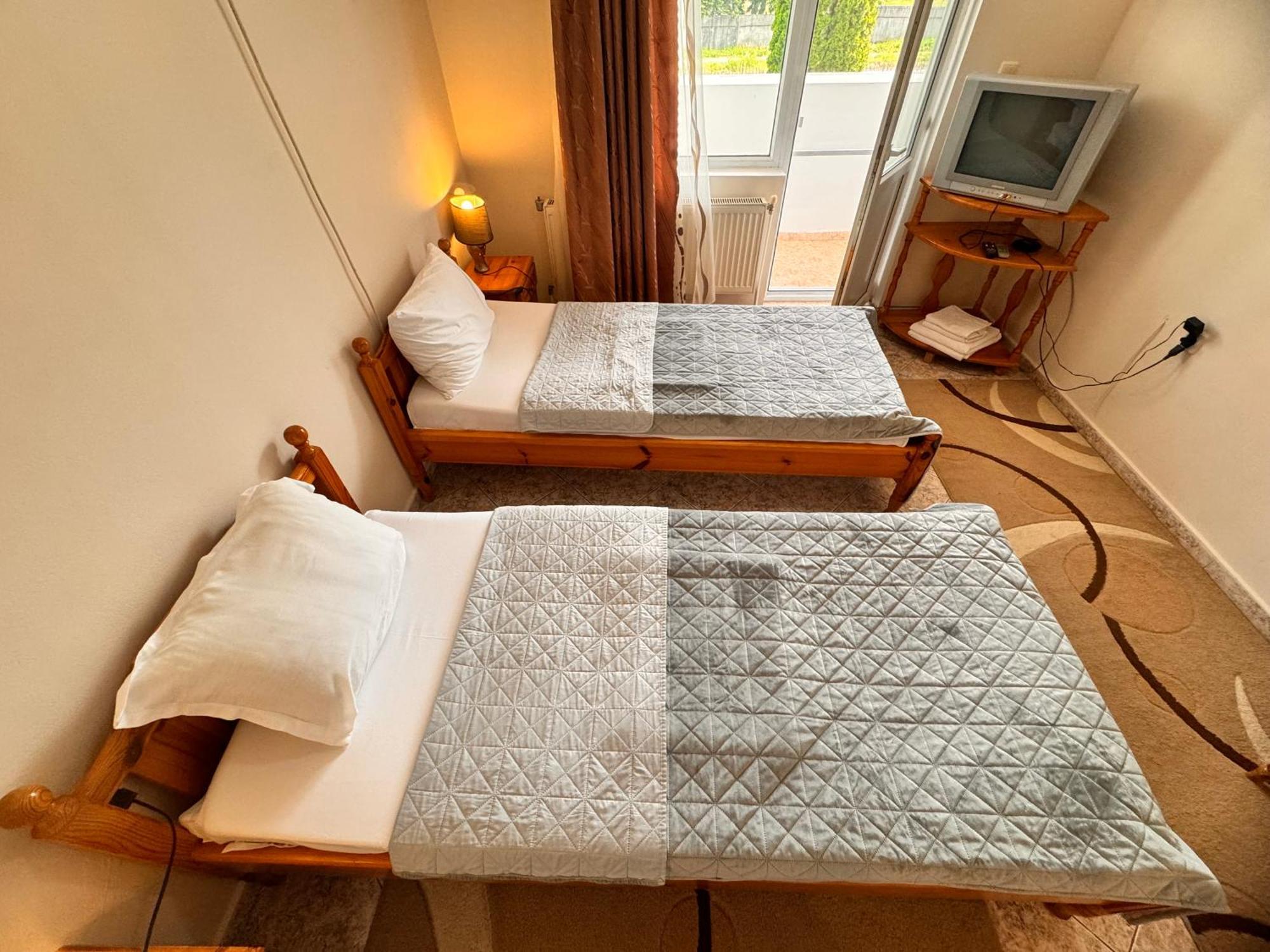 Motel International Berkovitsa Extérieur photo