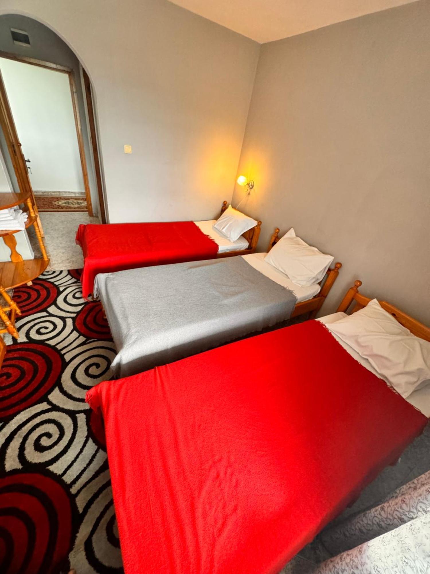 Motel International Berkovitsa Extérieur photo